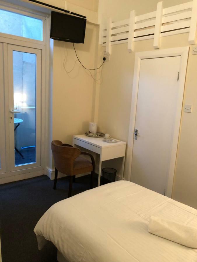Tourian Lounge Hotel Londra Dış mekan fotoğraf