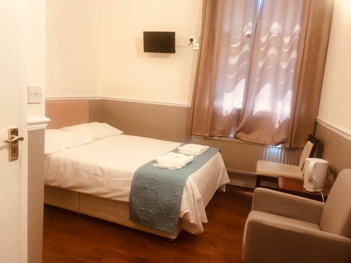 Tourian Lounge Hotel Londra Dış mekan fotoğraf