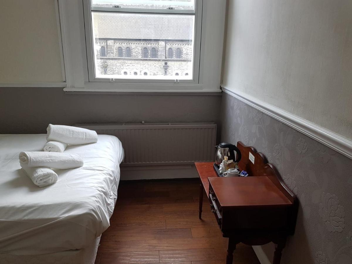 Tourian Lounge Hotel Londra Dış mekan fotoğraf
