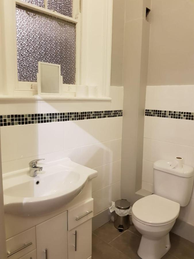 Tourian Lounge Hotel Londra Dış mekan fotoğraf